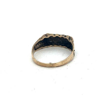 9ct yellow gold diamond signet ring with engraved design, size S1/2, crafted by Reeves and Sons.