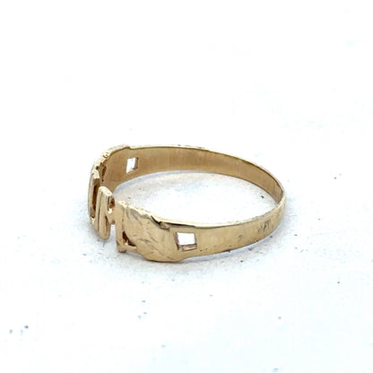 9ct yellow gold MUM ring in size O with engraved design, crafted by Reeves and Sons, displayed on a neutral background.