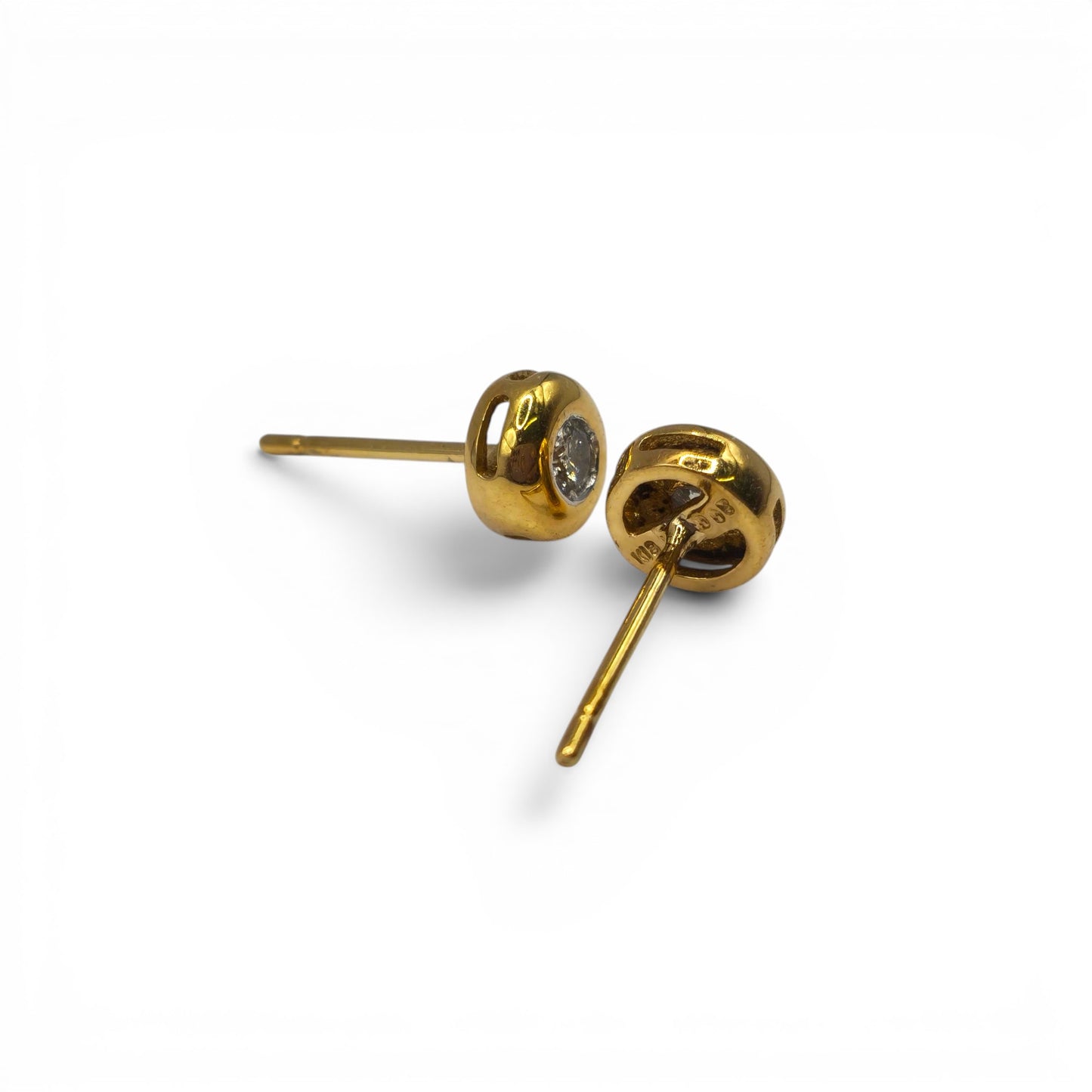 18ct yellow gold  diamond stud earrings sh25182l