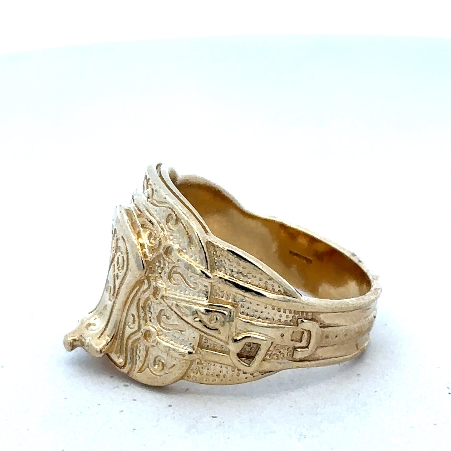 9ct gold Saddle ring sh27227b