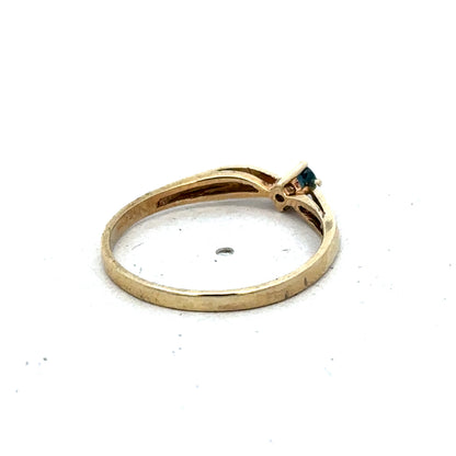 9ct yellow gold sapphire and diamond ring size O (sh25514l)