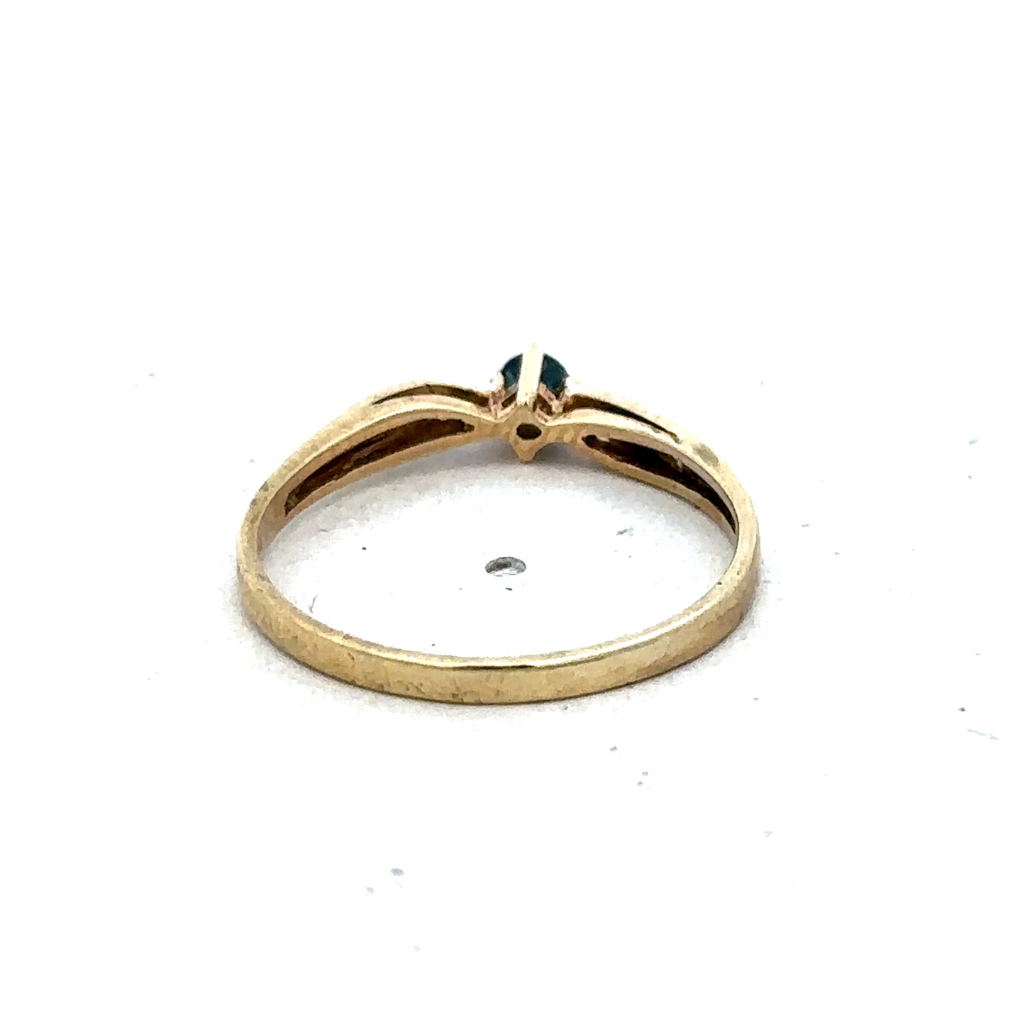 9ct yellow gold sapphire and diamond ring size O (sh25514l)