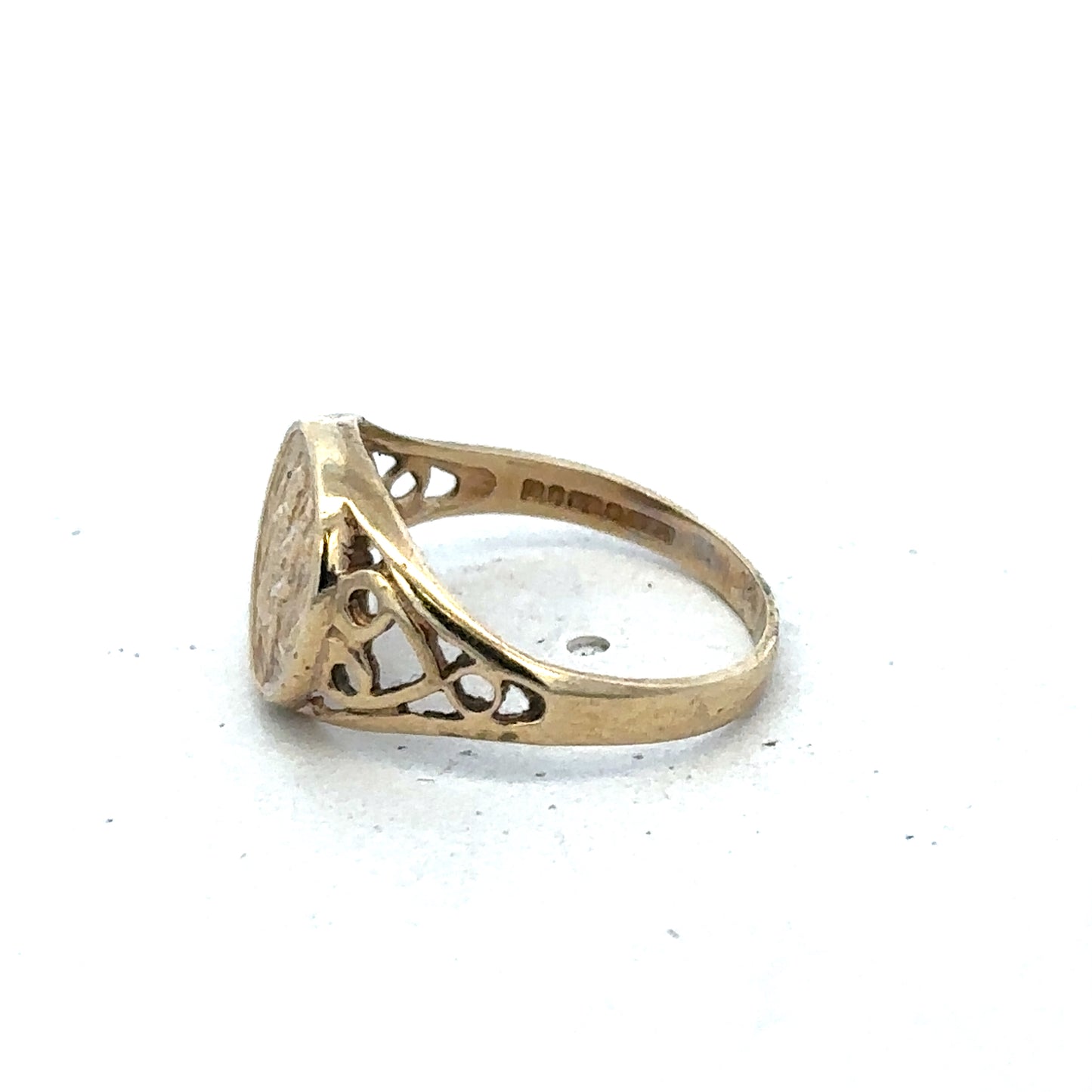 9ct yellow gold ring size K (sh25334l)