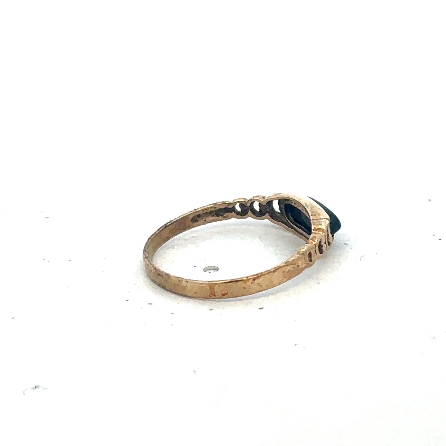 9ct yellow gold ring size J (sh26939b)