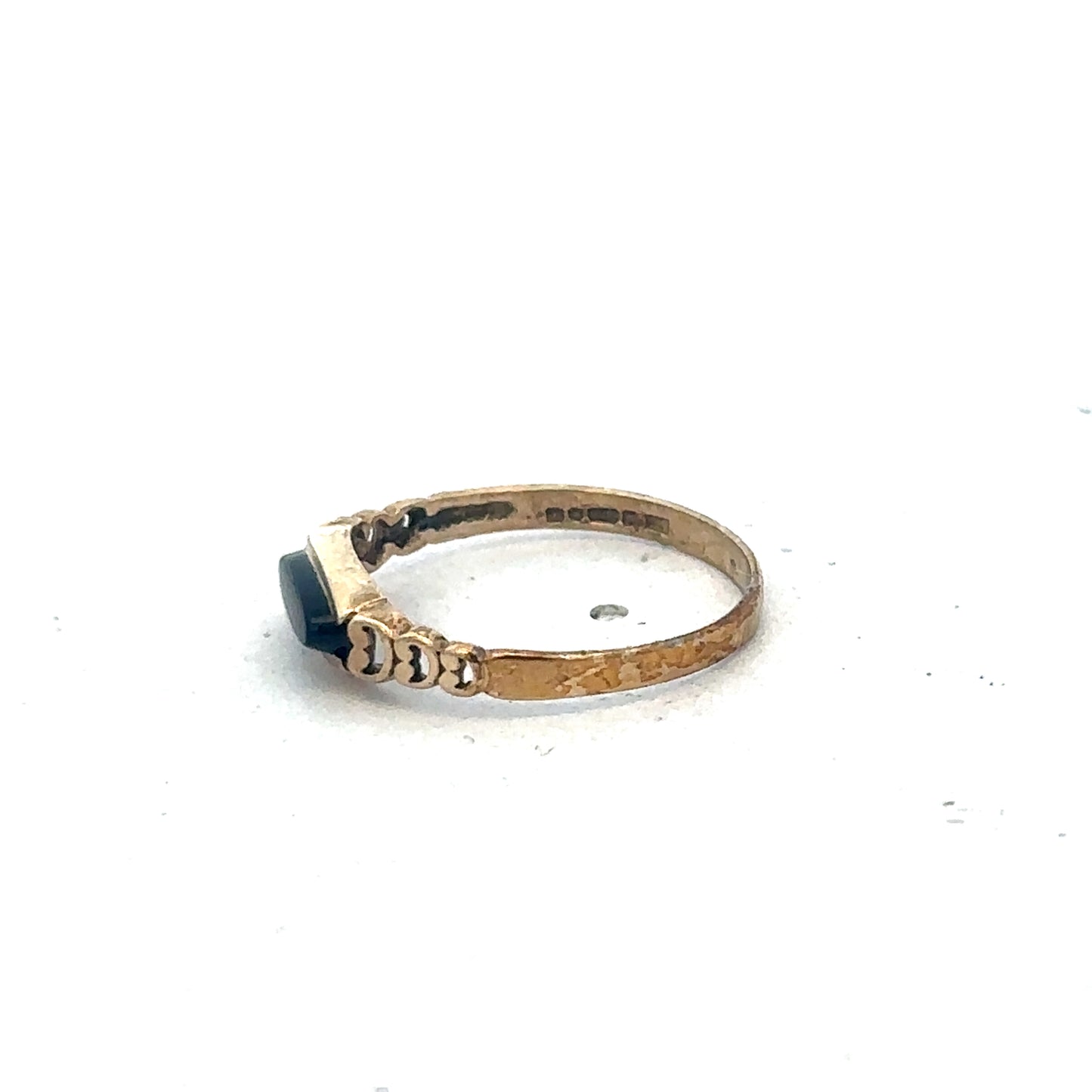 9ct yellow gold ring size J (sh26939b)