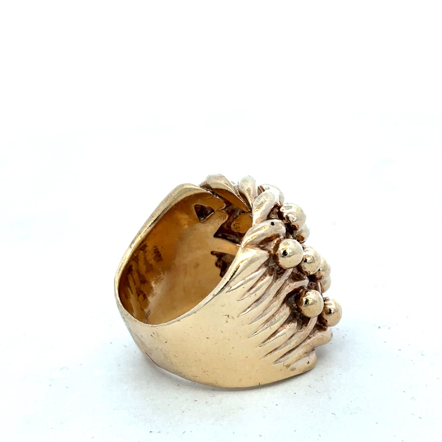 9ct yellow gold keeper ring in size Y from Reeves and Sons, featuring a smooth polished band and classic design.