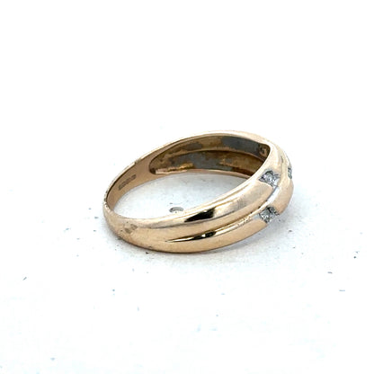 9ct yellow gold diamond ring with a central gemstone, size P, crafted by Reeves and Sons, shown on a white background.