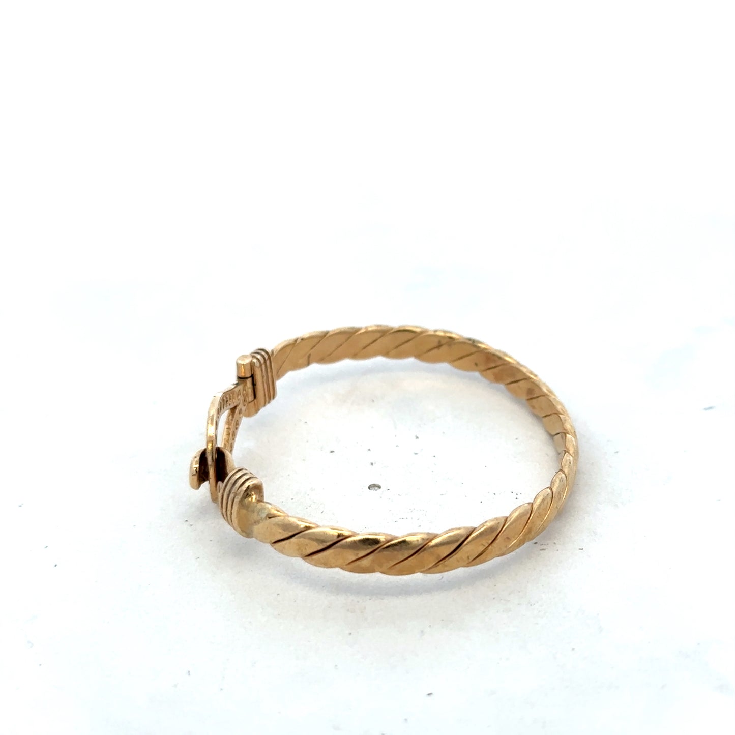 9ct yellow gold bangle 12.7g (sh25244l)
