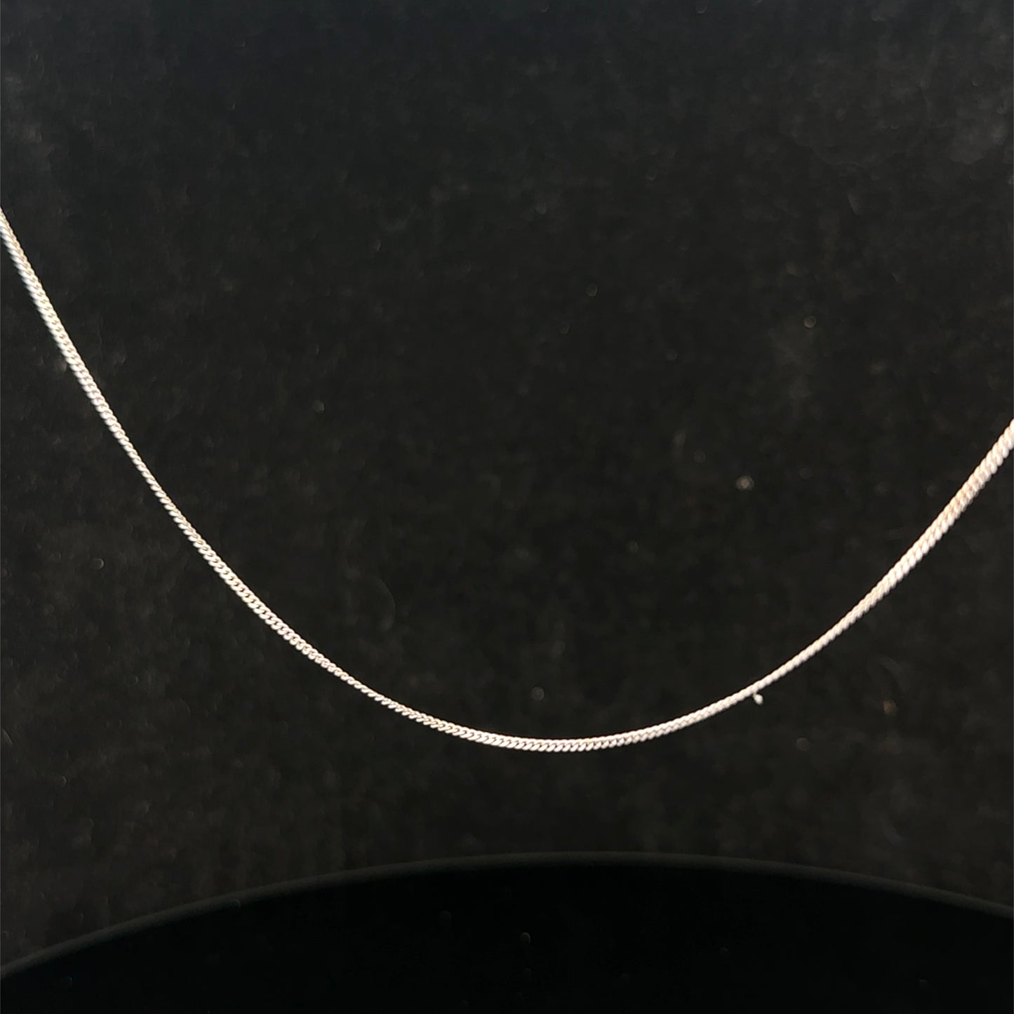 9ct white gold chain 1.5g (sh27093b)