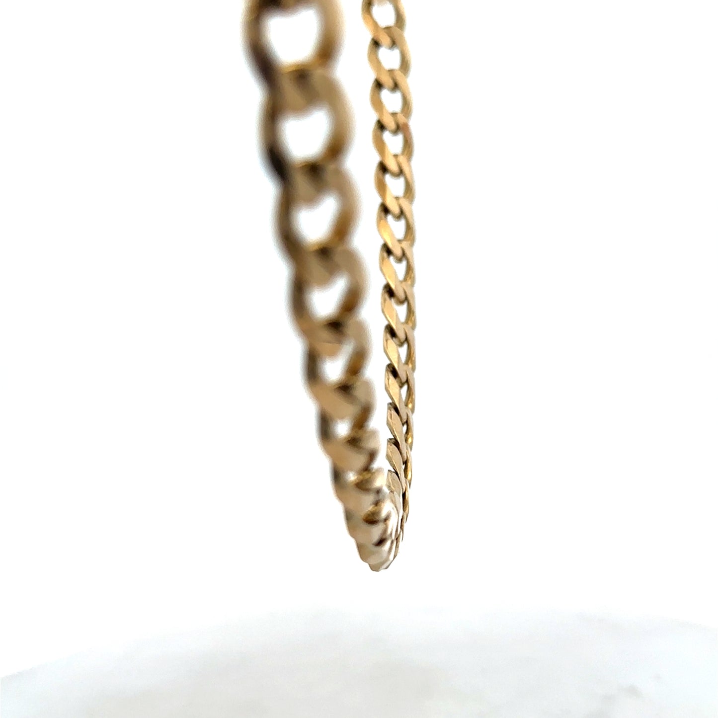 9ct yellow gold curb chain 60.4g (sh27489b)