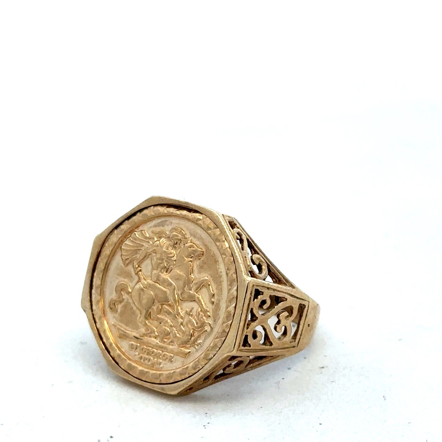 9ct yellow gold St George ring size T (sh25575l)