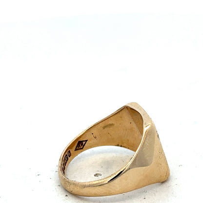 9ct yellow gold signet ring size P1/2 (Sh27490b)