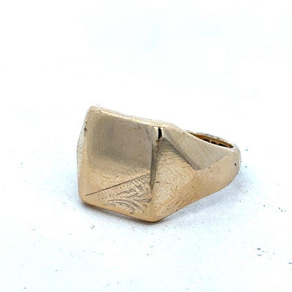 9ct yellow gold signet ring size P1/2 (Sh27490b)