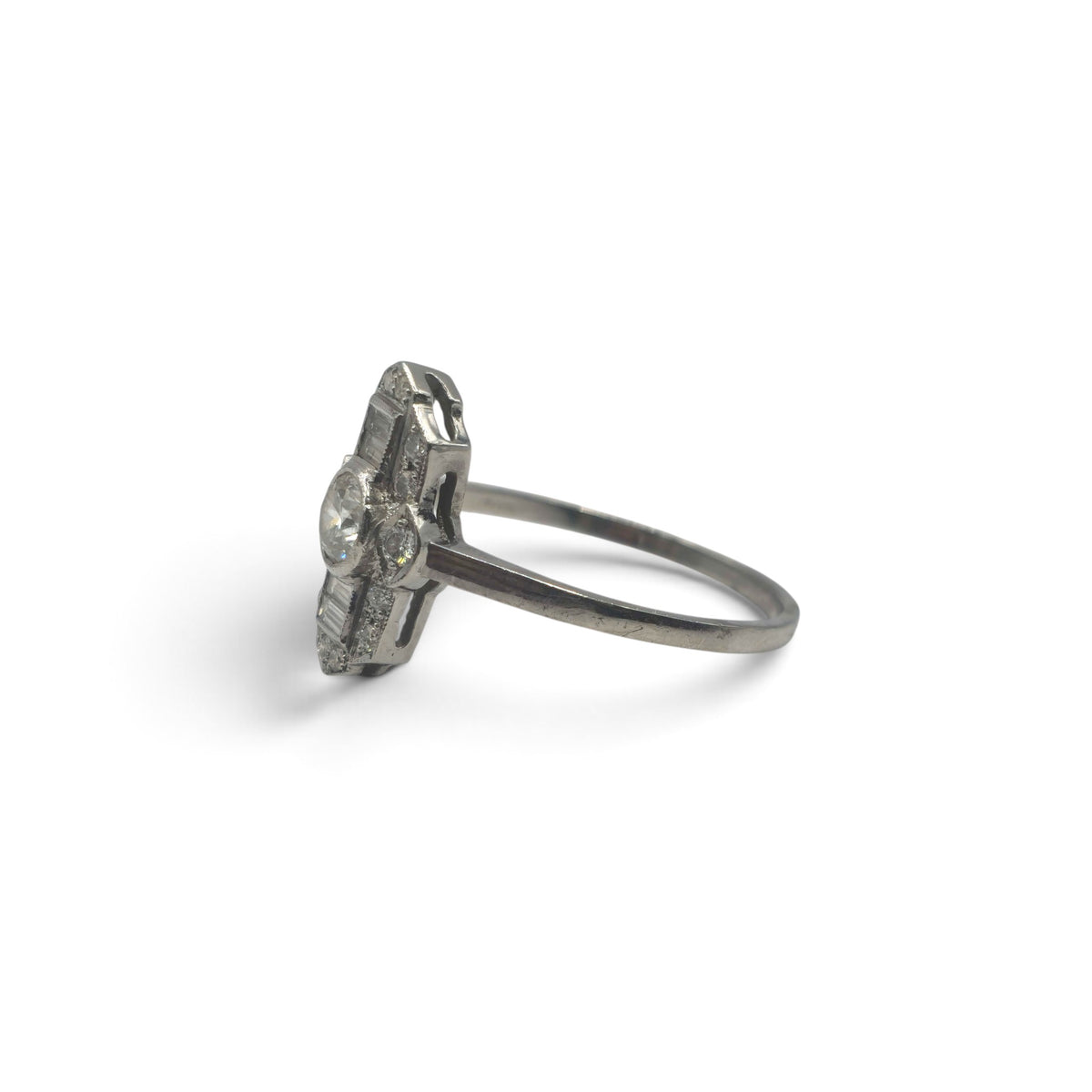 Platinum diamond ring BB057B