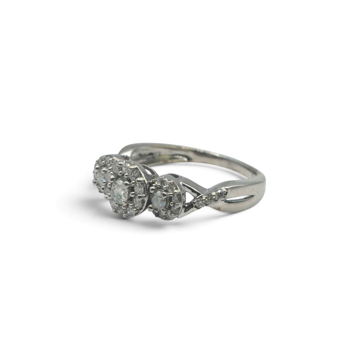 18ct white gold triple cluster diamond ring  sh27253b