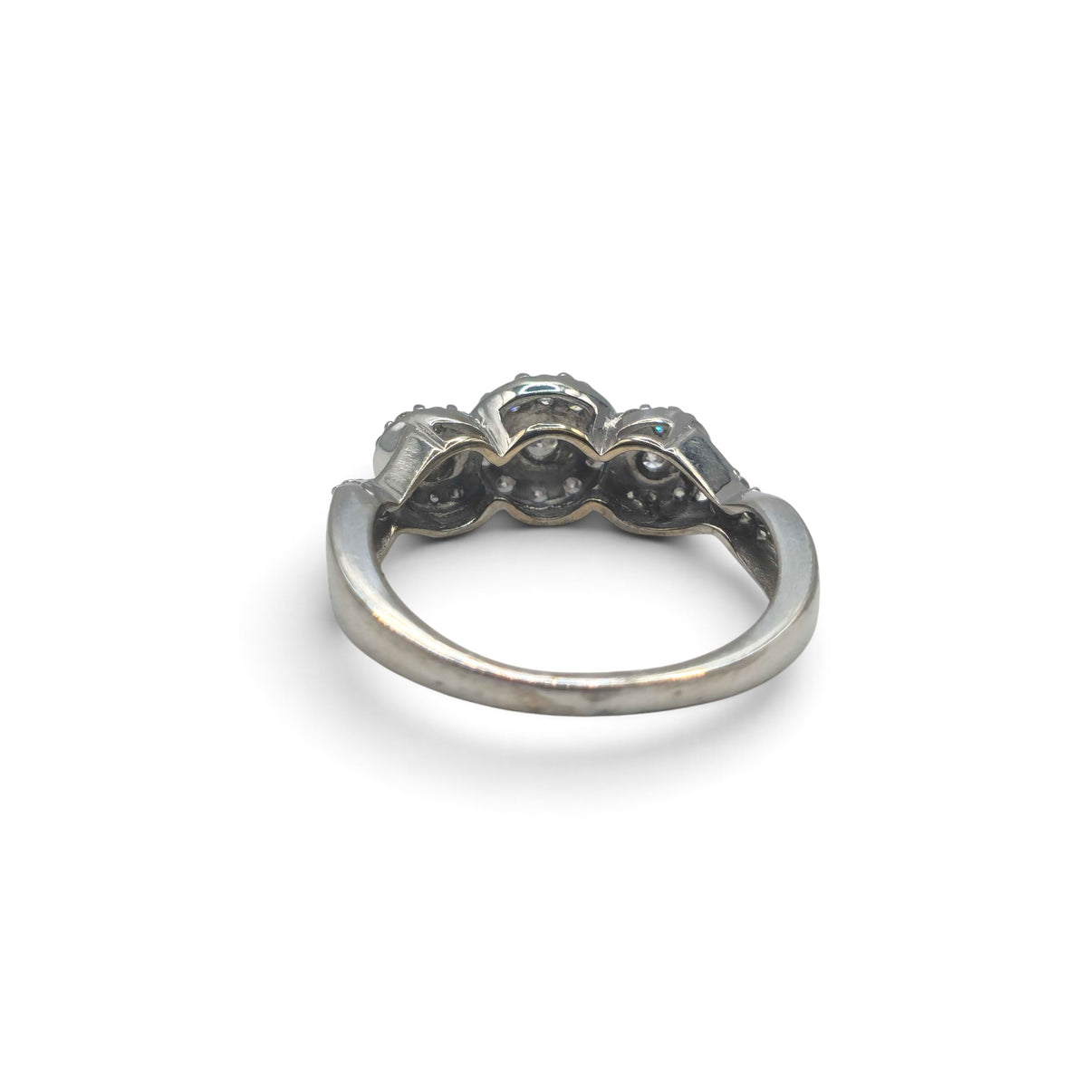 18ct white gold triple cluster diamond ring  sh27253b