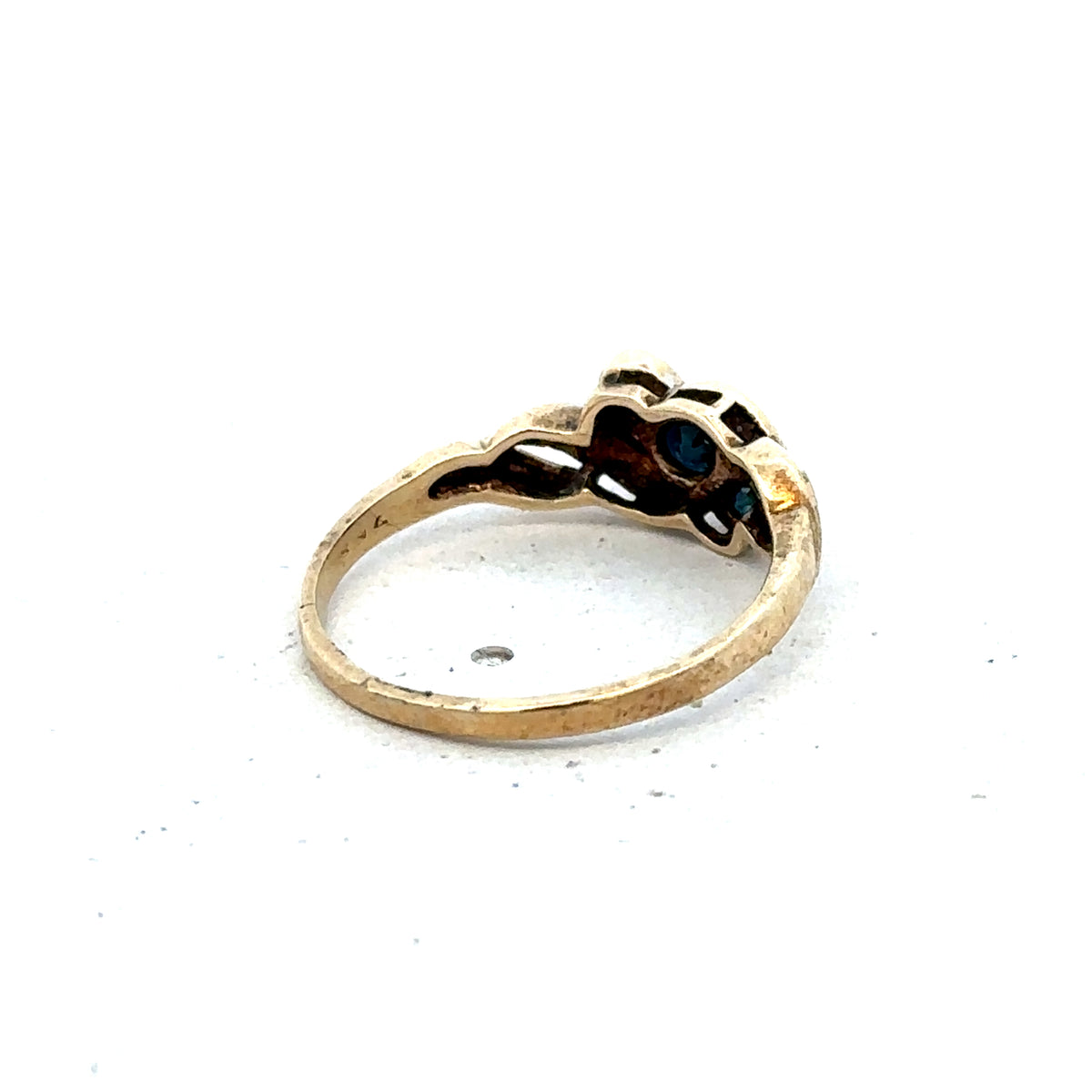 9ct yellow gold sapphire and diamond ring size L (sh25605l)