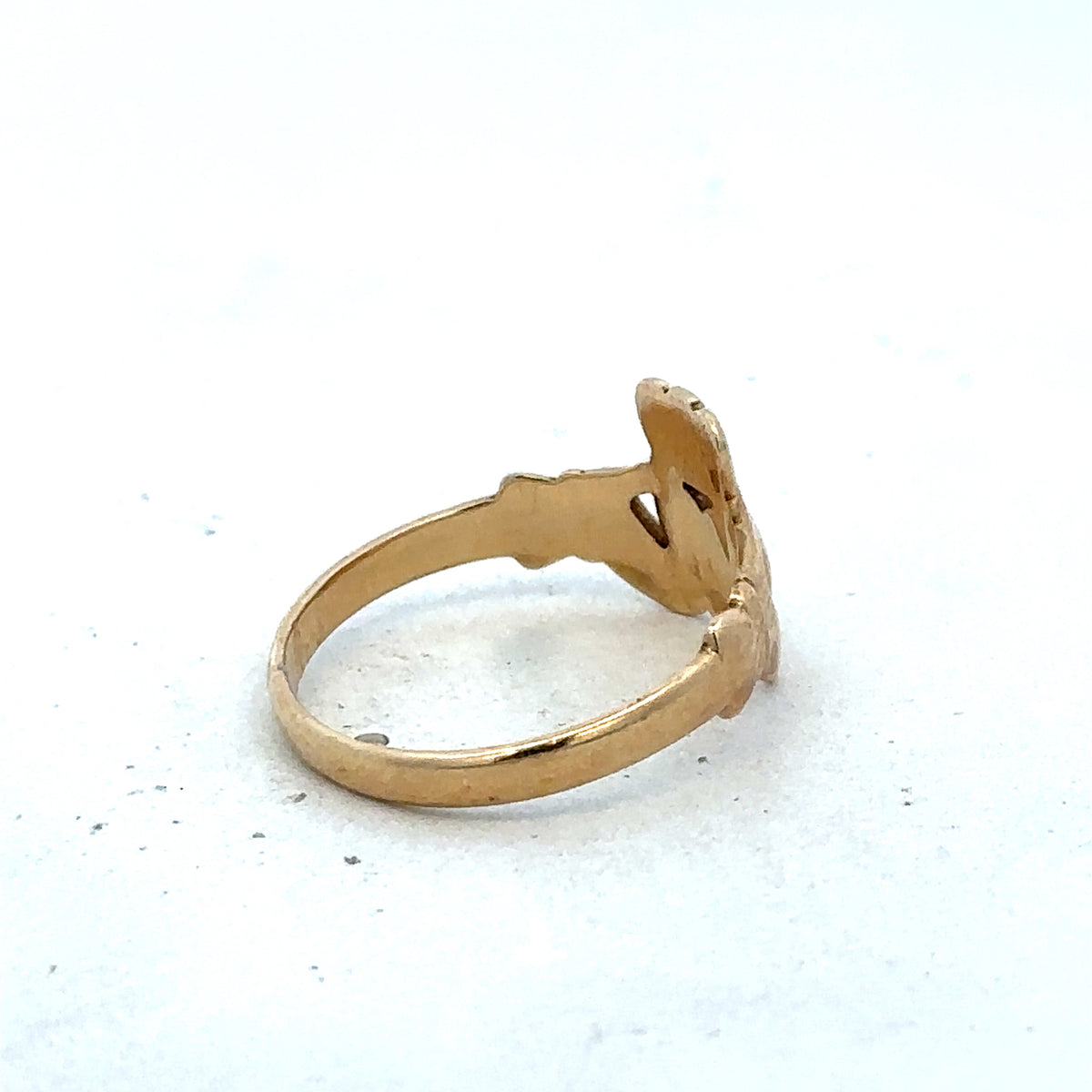 9ct yellow gold claddagh ring size Q (sh27524b)