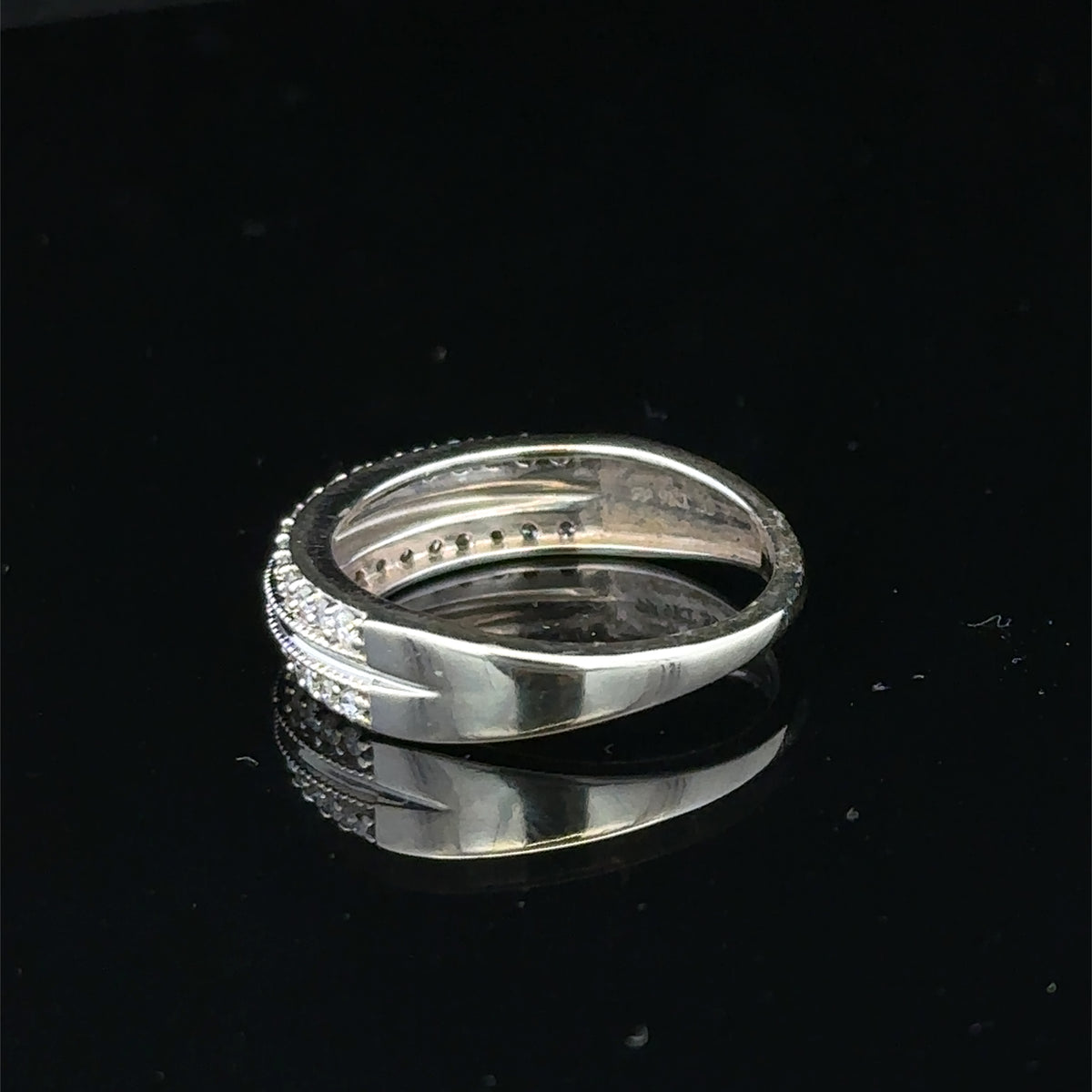 9ct white gold diamond ring sh25598l