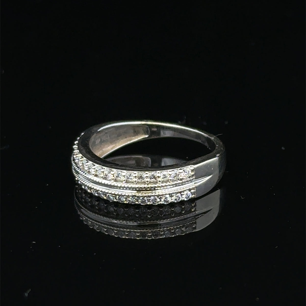 9ct white gold diamond ring sh25598l