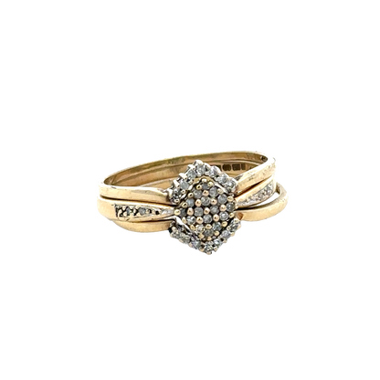 9ct yellow gold diamond ring x3 size V (sh25672l)