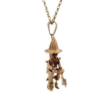 9ct yellow gold witch pendant 7.5g (sh25707l)