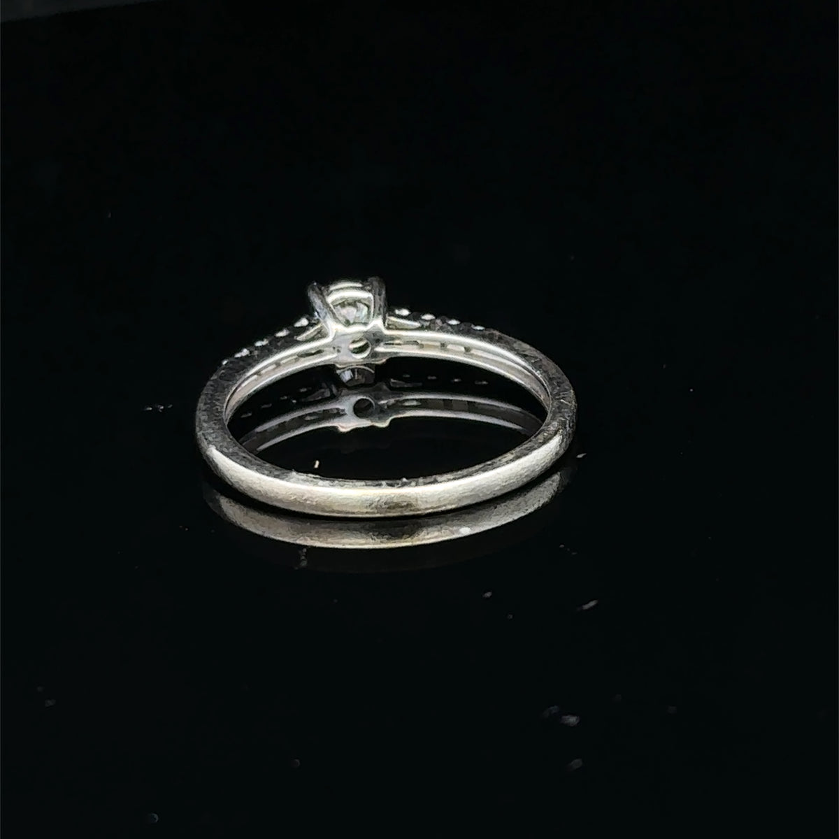 9ct white gold diamond ring  sh25760l