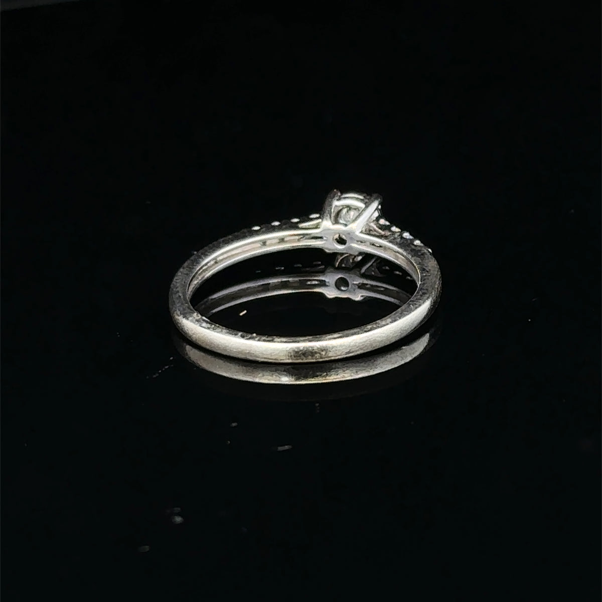 9ct white gold diamond ring  sh25760l