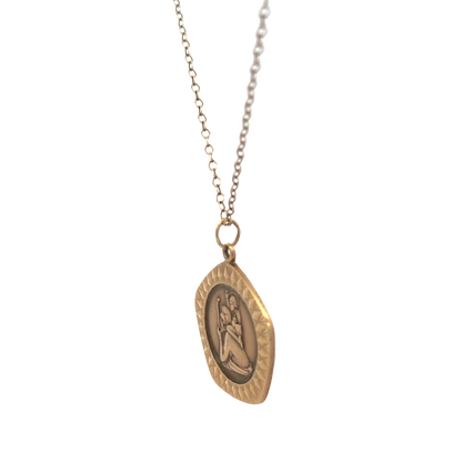 9ct yellow gold chain and St Christopher pendant 6.2g (sh26814b)