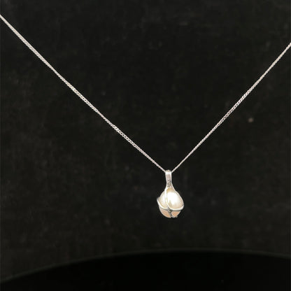 9ct white gold chain and pendant 1.6g (sh26212b)