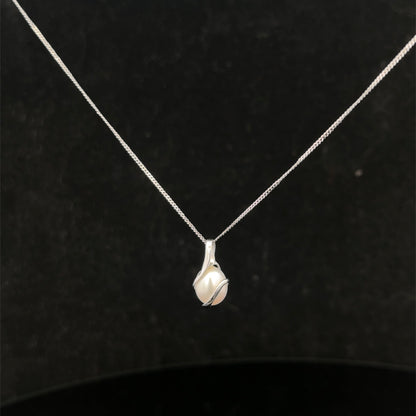 9ct white gold chain and pendant 1.6g (sh26212b)