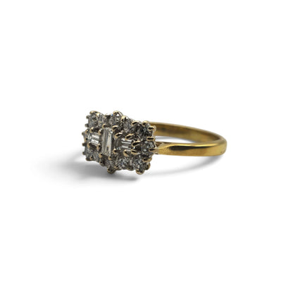 18ct yellow gold diamond cluster ring   sh27833b