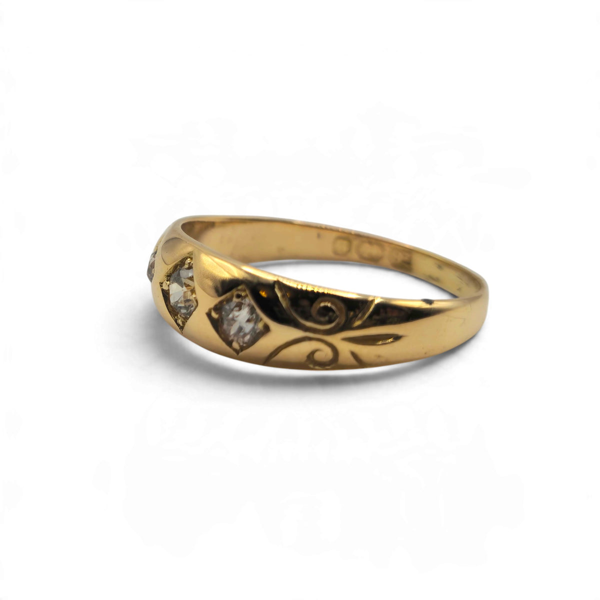 Reeves and Sons 18ct yellow gold 3 stone diamond ring sh25817l