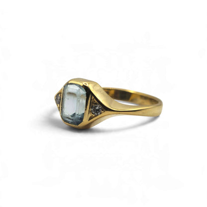 Reeves and Sons 18ct yellow gold aquamarine and diamond ring sh27610b