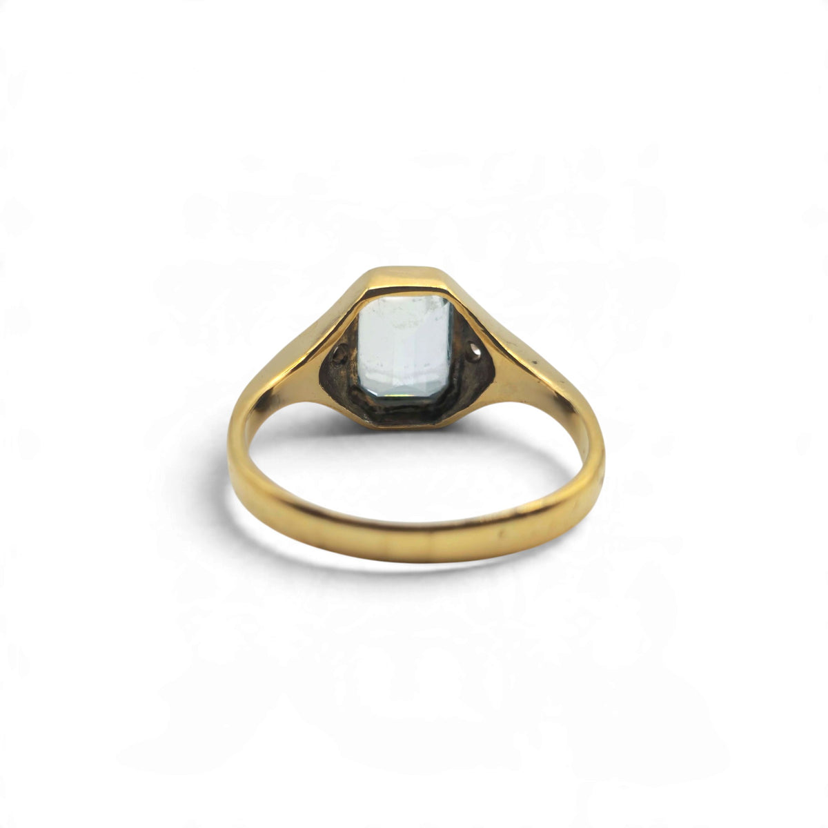 Reeves and Sons 18ct yellow gold aquamarine and diamond ring sh27610b