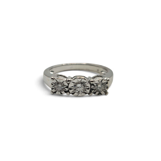 18ct white gold 3 stone diamond ring   sh27378b