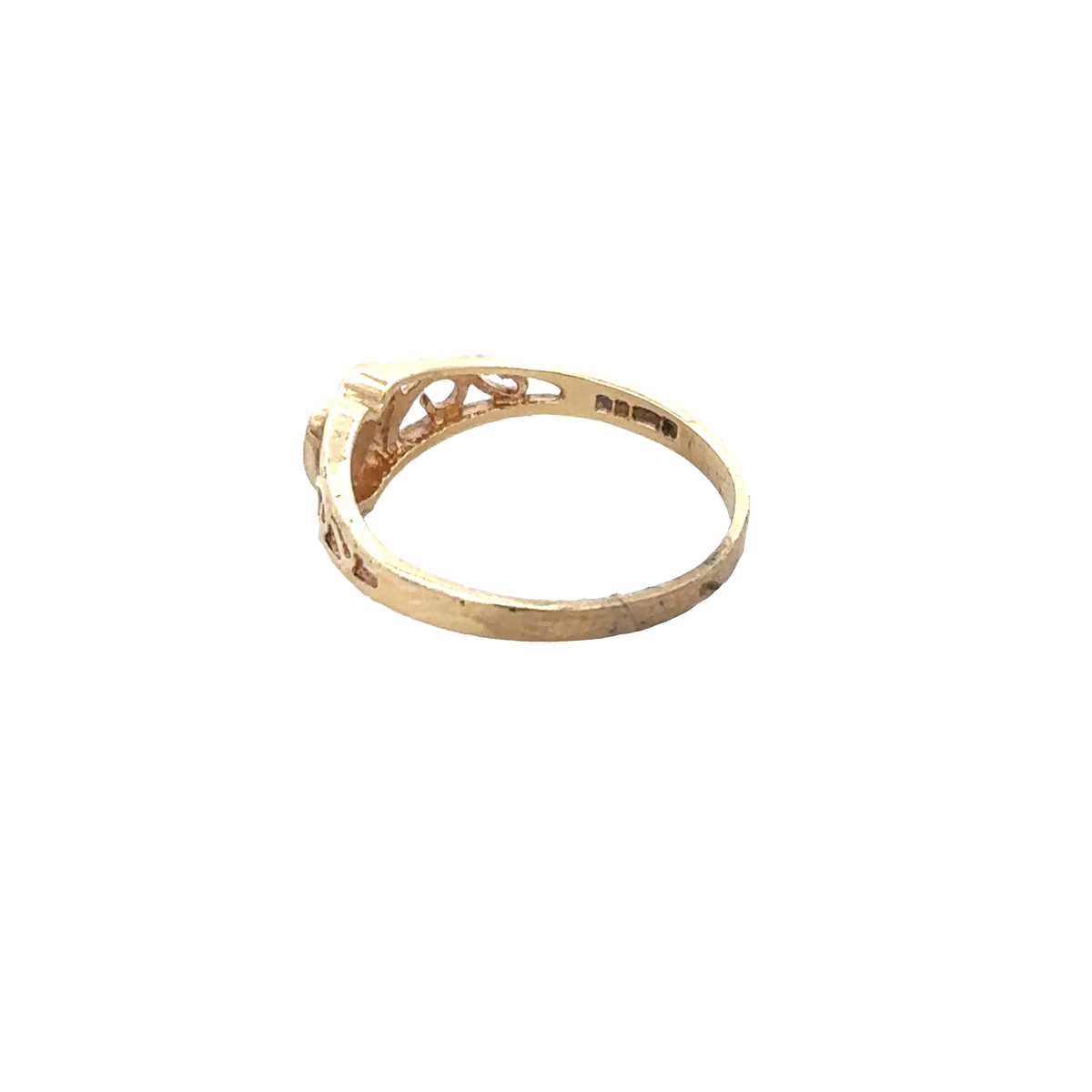 9ct yellow gold ring size H 1/2 from Reeves and Sons, featuring a smooth polished band and classic design.