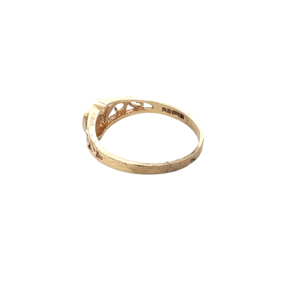 9ct yellow gold ring size H 1/2 from Reeves and Sons, featuring a smooth polished band and classic design.