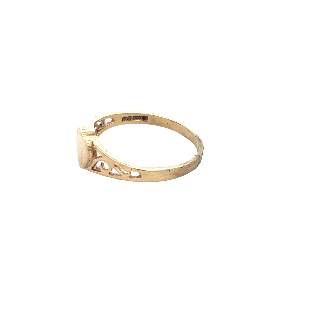 9ct yellow gold ring in size H1/2 with Reeves and Sons branding, featuring a smooth polished band.