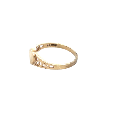 9ct yellow gold ring in size H1/2 with Reeves and Sons branding, featuring a smooth polished band.