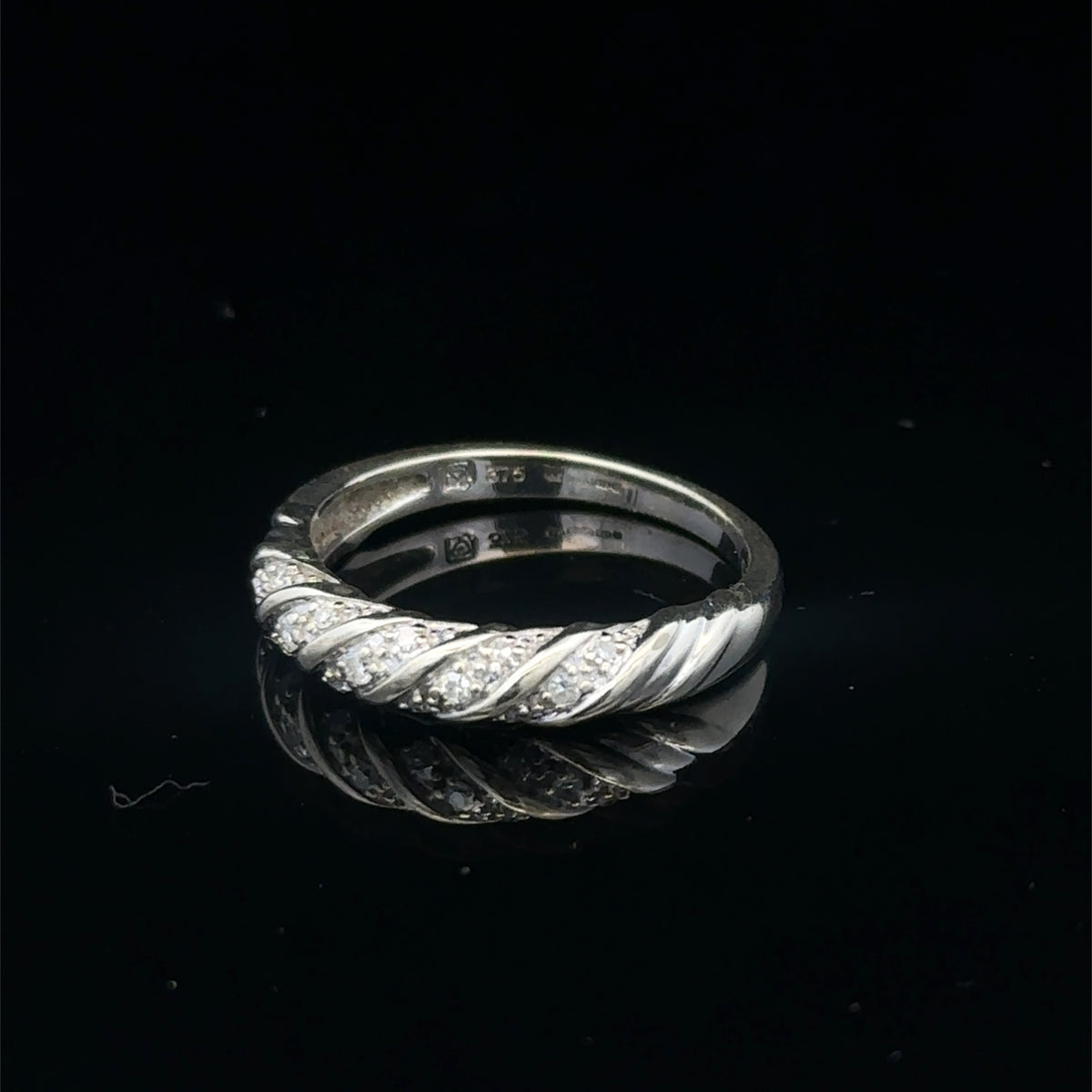 9ct white gold diamond ring size N (sh27951b)