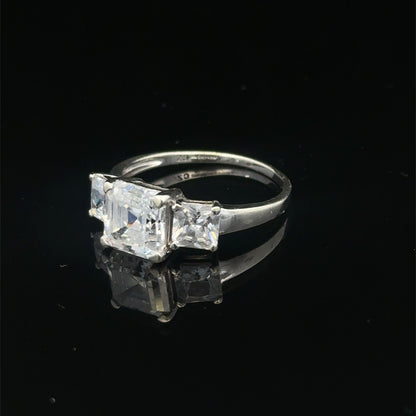 9ct white gold ring size Q1/2 (Sh27886b)