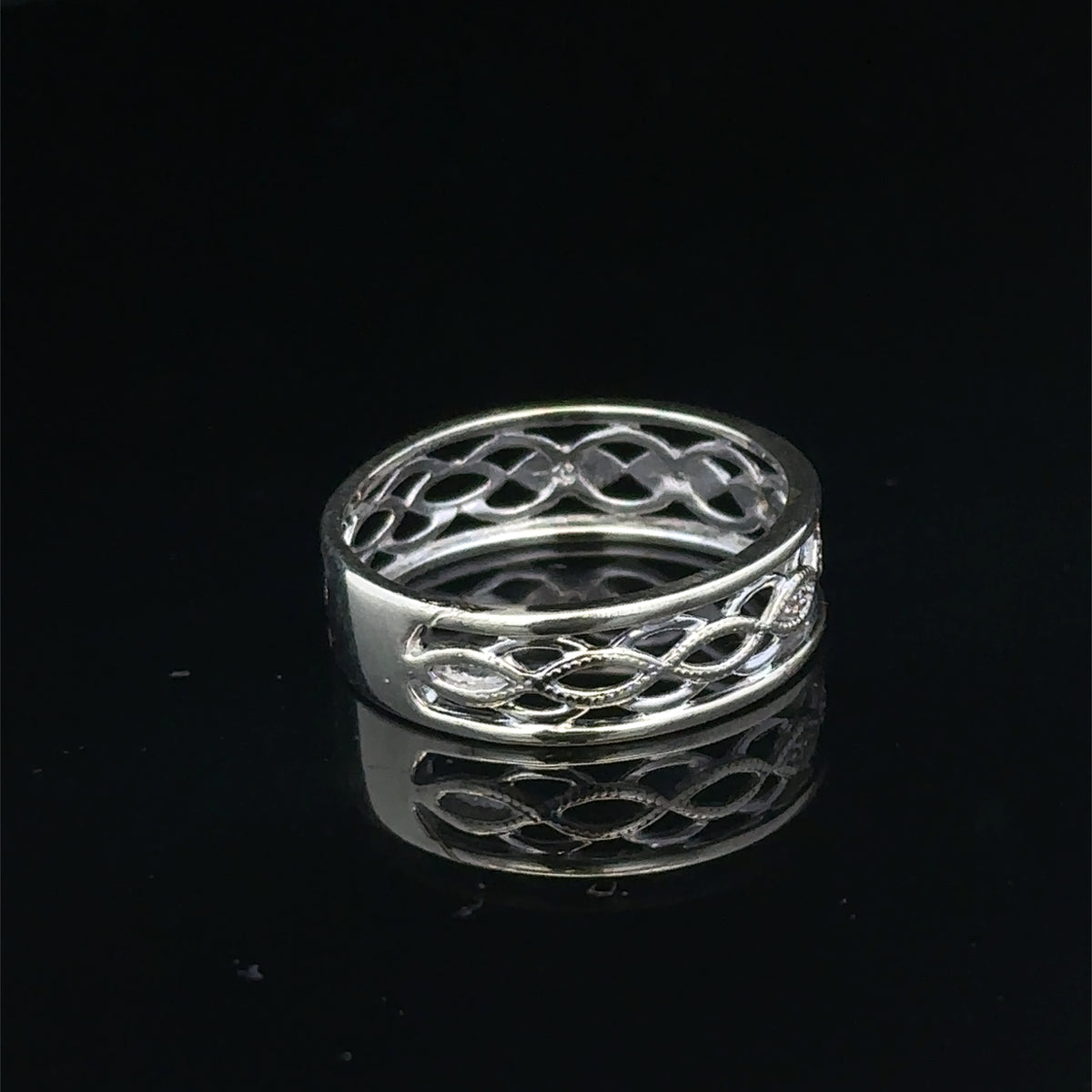 9ct white gold ring size N1/2 (sh27906b)