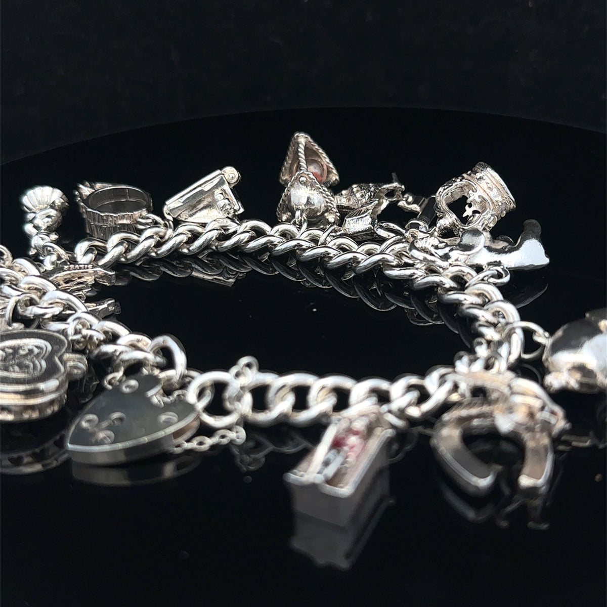 Silver charm bracelet 67.4g (sh25533l)