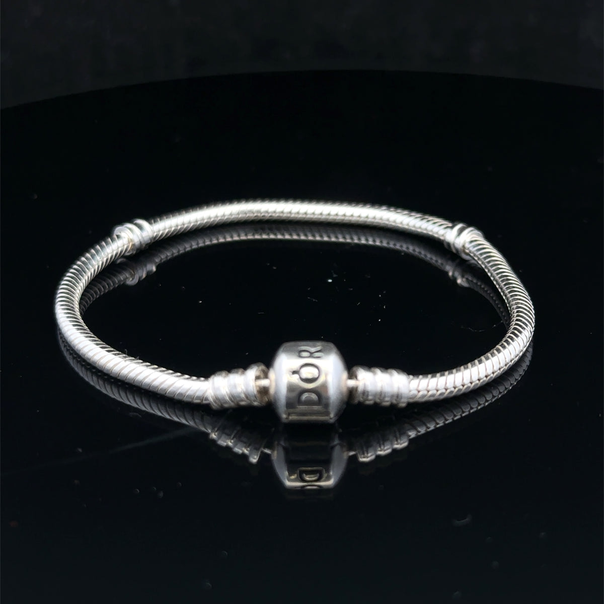 Silver pandora bracelet 13.6g (sh25271l)