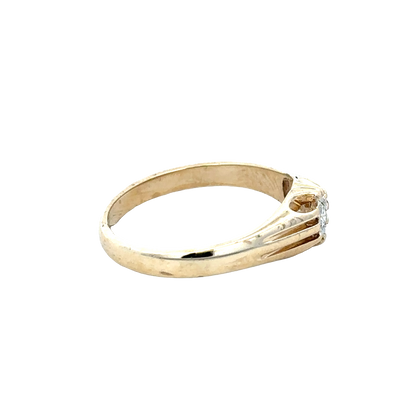 9ct yellow gold diamond ring size S (sh25912l)