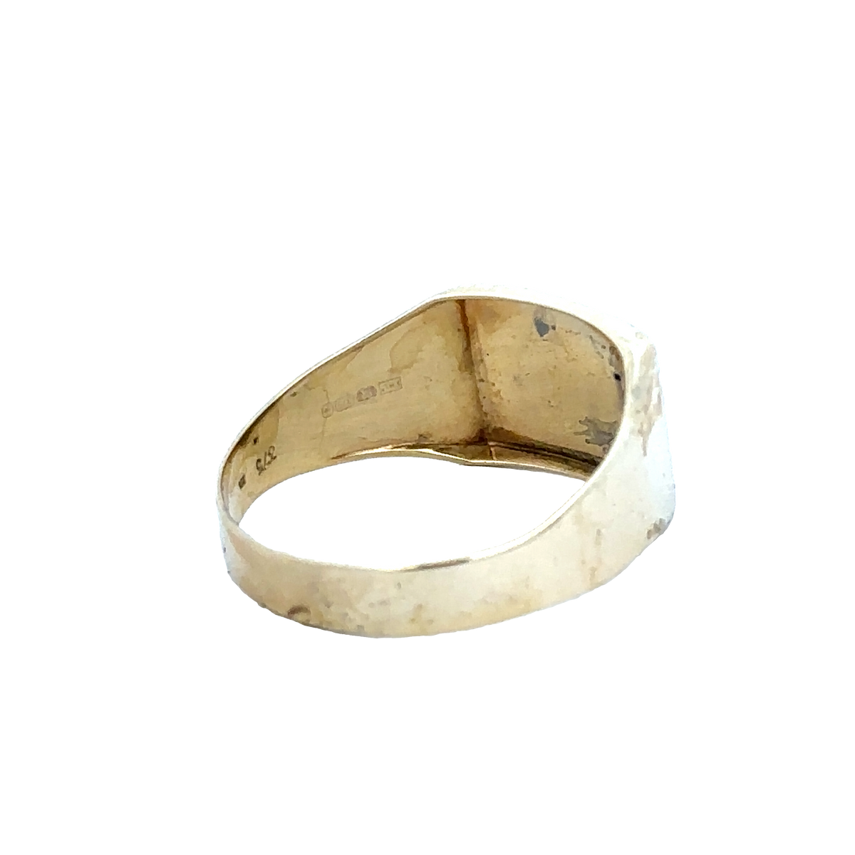9ct yellow gold signet ring in size X, featuring a polished band and classic design by Reeves and Sons.