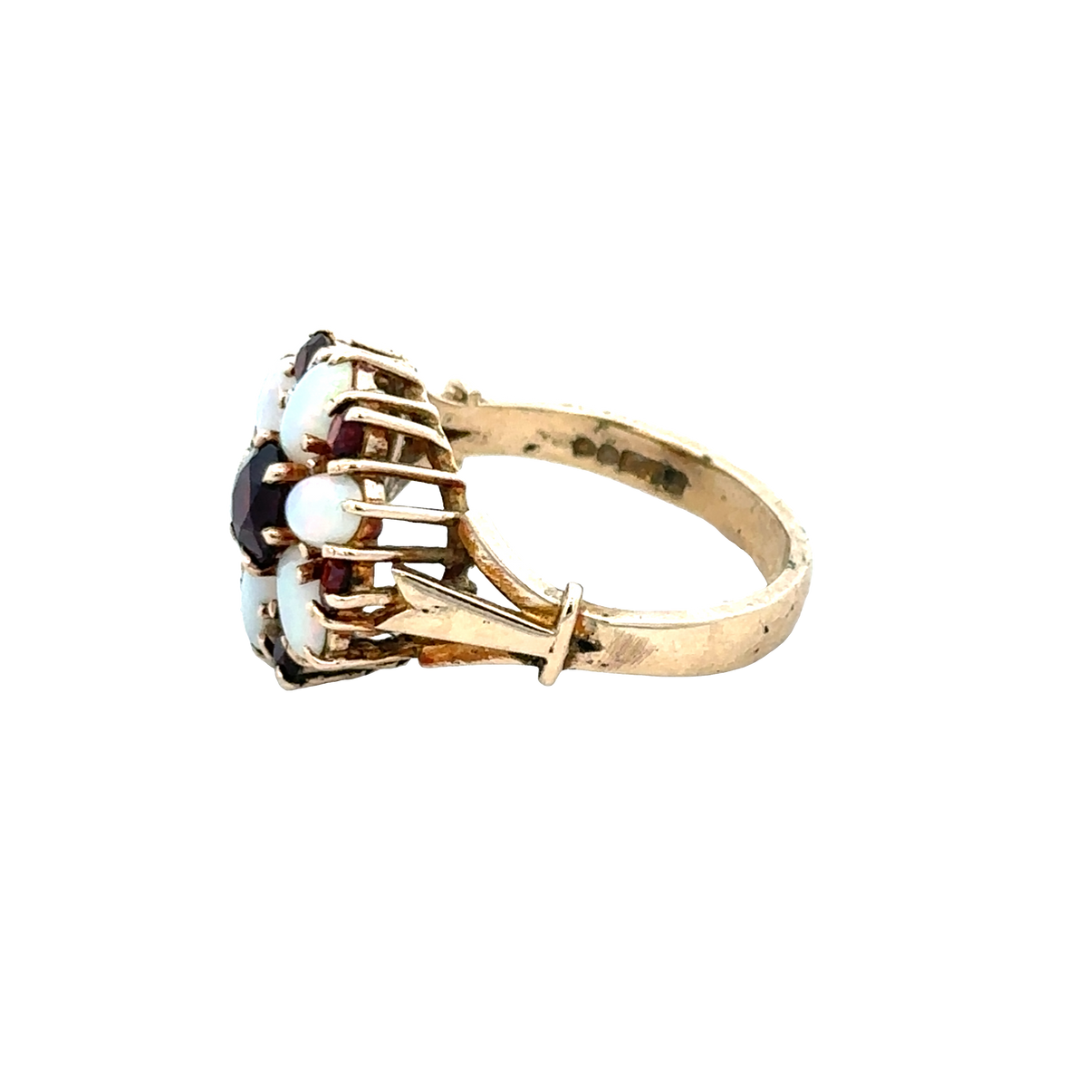 9ct yellow gold ring in size N with a smooth band, crafted by Reeves and Sons, shown in a close-up image.