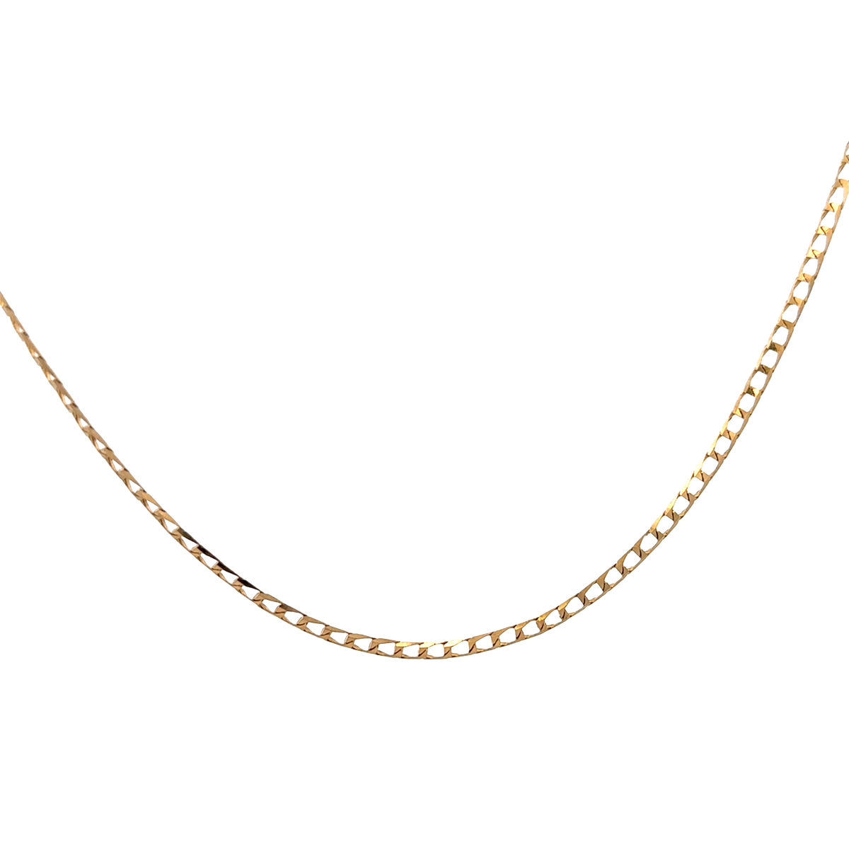 9ct yellow gold chain weighing 3.6g from Reeves and Sons, close-up of the polished chain link design.