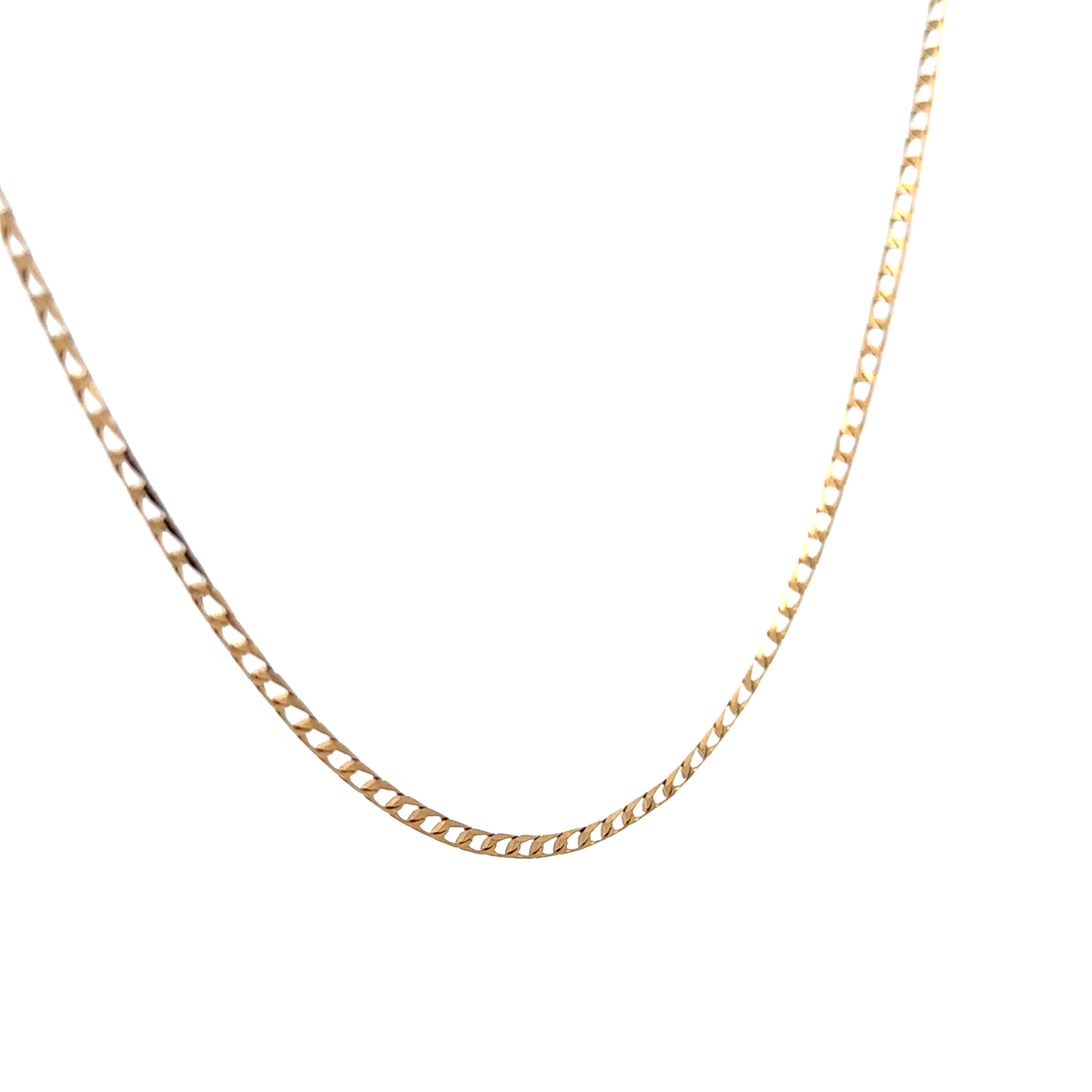 9ct yellow gold chain from Reeves and Sons, 3.6g, showcasing a detailed close-up of the elegant jewelry piece.
